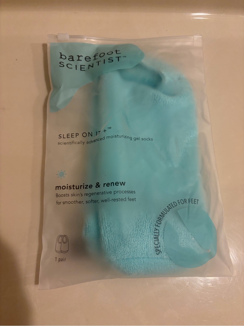 barefoot SCIENTIST Sleep On 17+ Moisturizing Gel Socks - Aqua